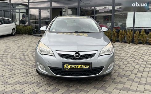 Opel Astra 2011 - фото 2