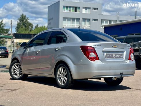 Chevrolet Aveo 2014 серый - фото 3