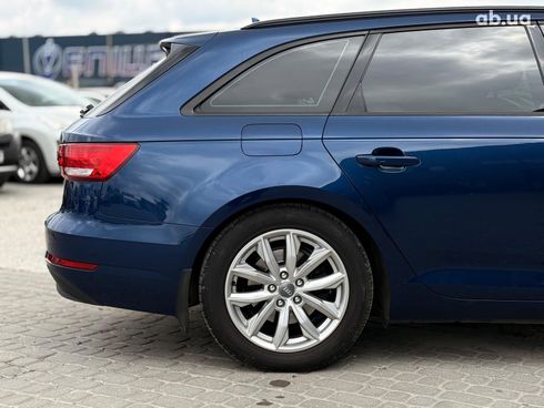 Audi A4 2017 синий - фото 10