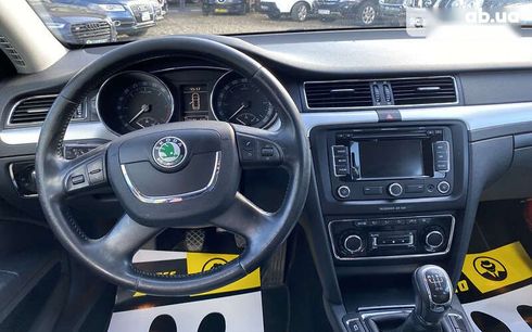 Skoda Superb 2012 - фото 14