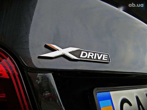 BMW 5 серия 2015 - фото 20