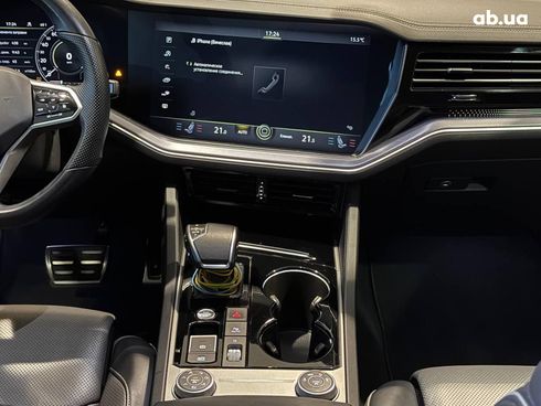 Volkswagen Touareg 2021 коричневый - фото 13