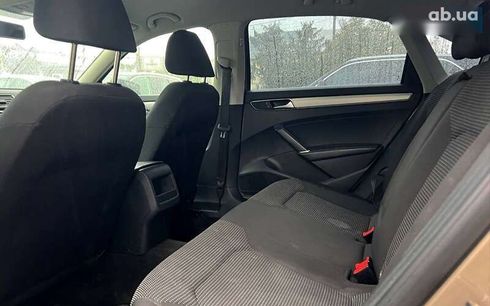 Volkswagen Passat 2015 - фото 16