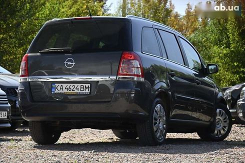 Opel Zafira 2010 - фото 15