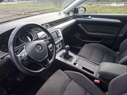 Volkswagen Passat Variant 2015 синий - фото 14