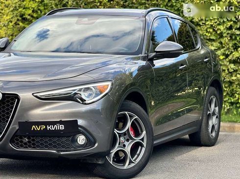 Alfa Romeo Stelvio 2017 - фото 8