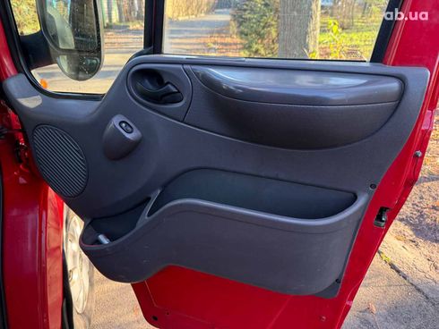 Ford Transit 2002 красный - фото 19