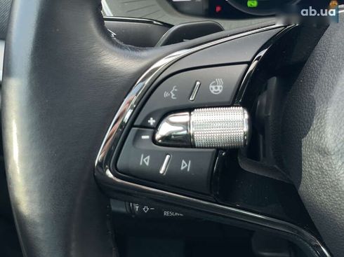 Skoda Octavia 2020 - фото 16