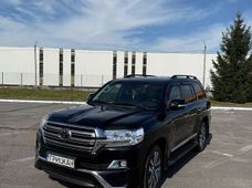 Продажа б/у Toyota Land Cruiser 2018 года - купить на Автобазаре