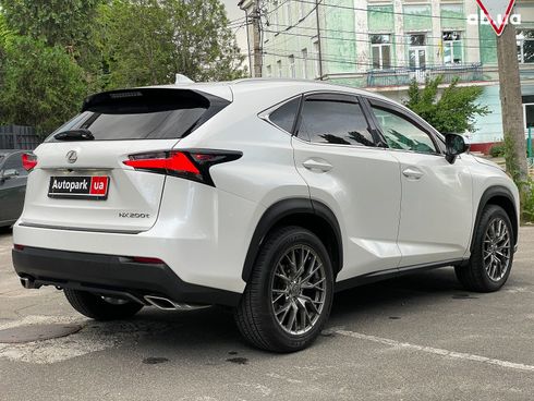 Lexus NX 2016 белый - фото 9