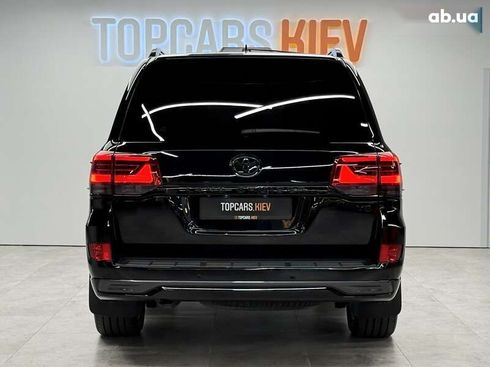 Toyota Land Cruiser 2018 - фото 11