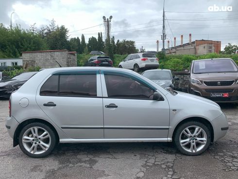 Skoda Fabia 2001 серый - фото 8