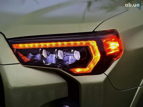 Toyota 4Runner 2021 - фото 12