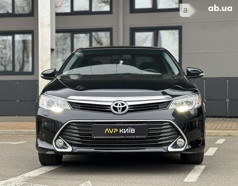 Toyota Camry 2017 - фото 4