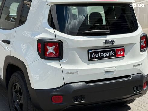 Jeep Renegade 2019 белый - фото 7