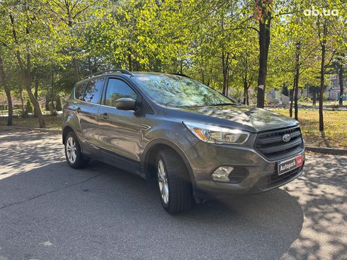 Ford Escape 2018 серый - фото 7