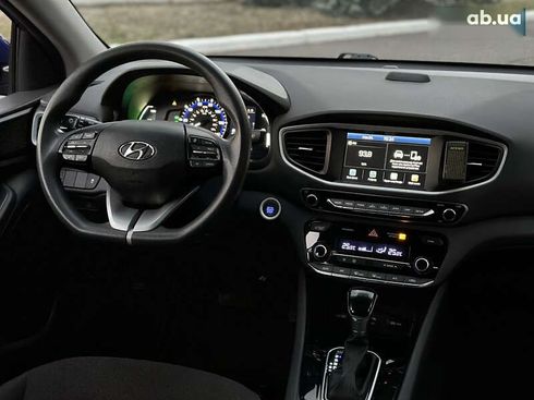 Hyundai Ioniq 2019 - фото 29