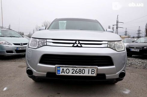 Mitsubishi Outlander 2014 - фото 4