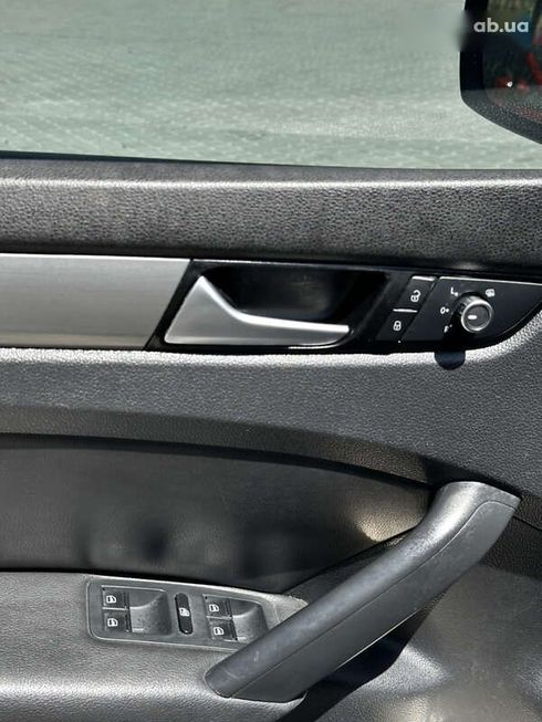 Volkswagen Passat 2015 - фото 6