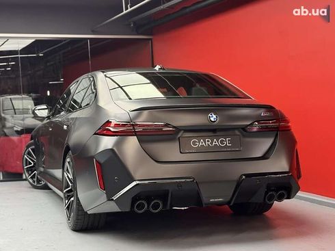 BMW M5 2025 - фото 28