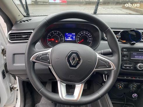 Renault Duster 2018 белый - фото 13