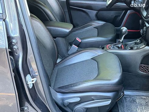 Jeep Compass 2018 серый - фото 19