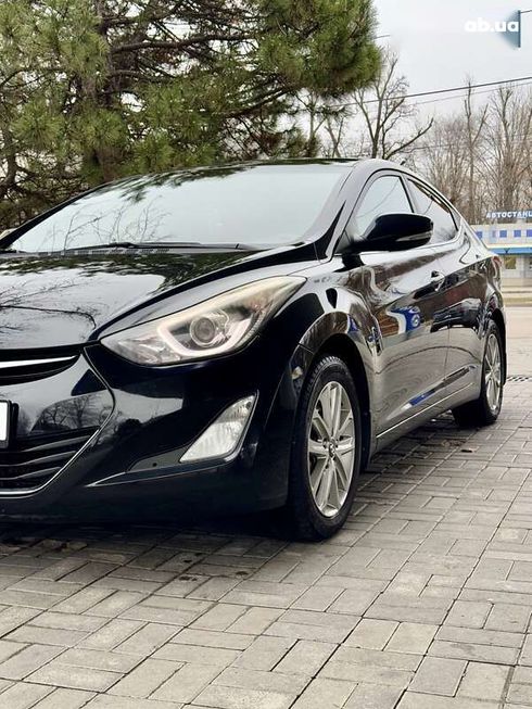 Hyundai Elantra 2014 - фото 6