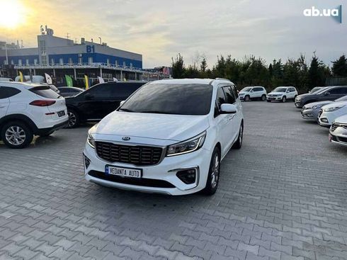 Kia Carnival 2019 - фото 2