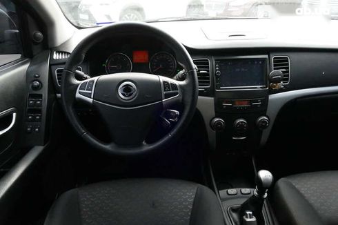 SsangYong Korando 2011 - фото 18