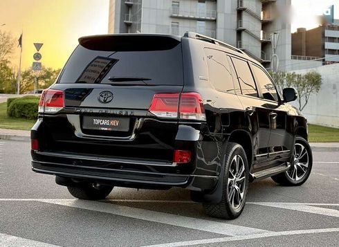 Toyota Land Cruiser 2020 - фото 13
