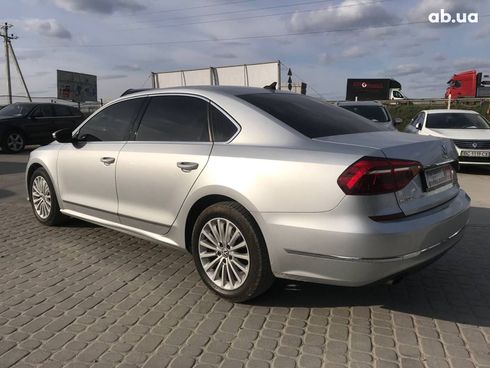 Volkswagen Passat 2016 серый - фото 22