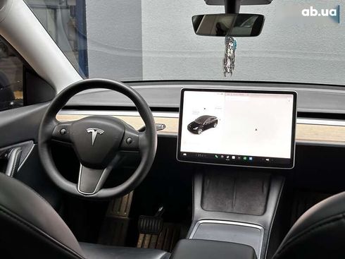 Tesla Model Y 2021 - фото 18