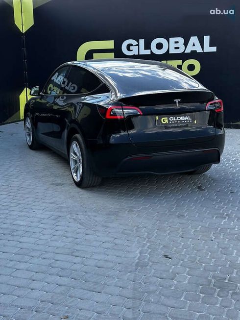 Tesla Model Y 2023 - фото 18