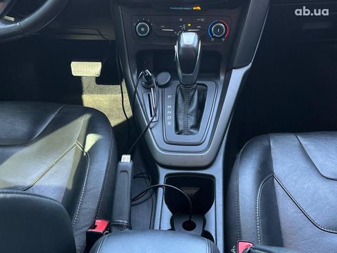 Ford Focus 2016 серый - фото 24