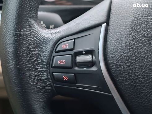 BMW 3 серия 2015 белый - фото 27