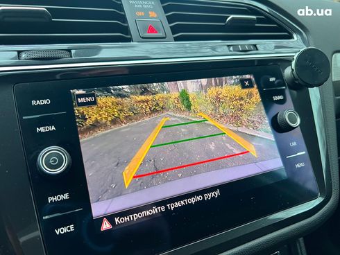 Volkswagen Tiguan 2018 оранжевый - фото 18