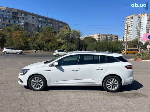 Renault Megane 2017 - фото 8