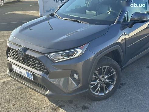 Toyota RAV4 2019 - фото 7