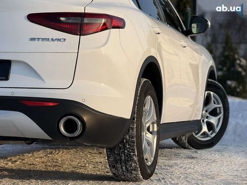 Alfa Romeo Stelvio 2020 - фото 23