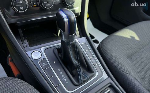 Volkswagen e-Golf 2017 - фото 13