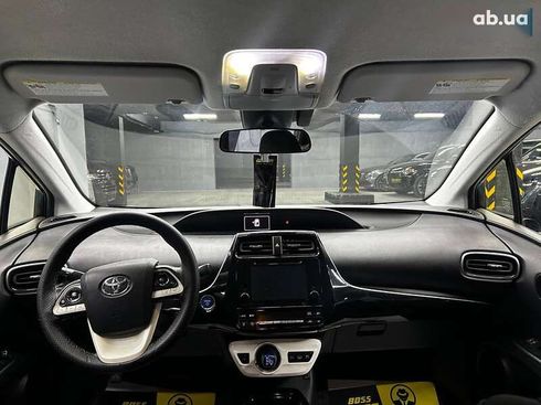 Toyota Prius 2018 - фото 10