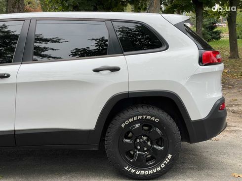 Jeep Cherokee 2014 белый - фото 10