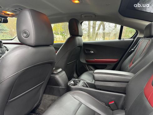 Chevrolet Volt 2012 белый - фото 24