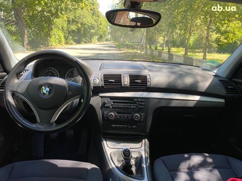 BMW 1 серия 2007 черный - фото 7