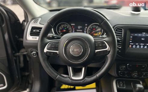 Jeep Compass 2017 - фото 16