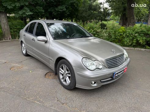 Mercedes-Benz C-Класс 2005 серый - фото 3