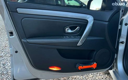 Renault Laguna 2012 - фото 24