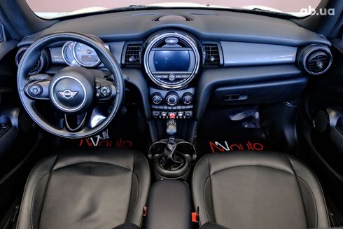 MINI Cooper Cabrio 2018 бежевый - фото 7