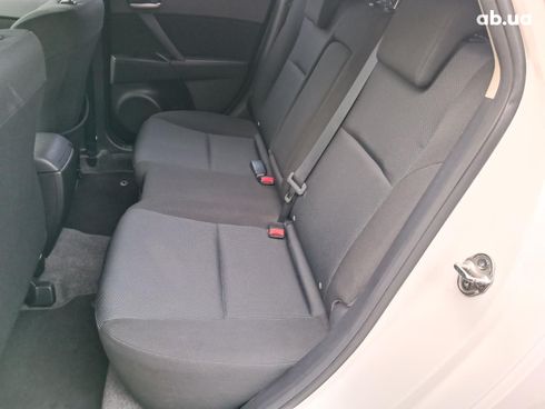 Mazda 3 2010 белый - фото 13