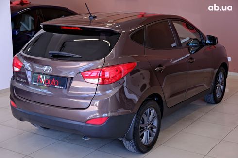 Hyundai Tucson 2015 коричневый - фото 5
